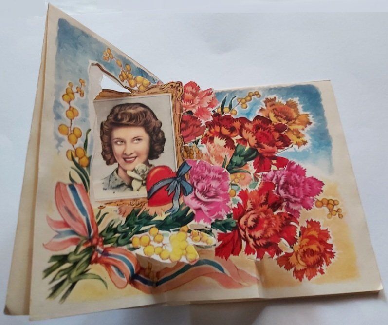 Biglietto Auguri χρονια πολλα Greco Buon Compleanno Pop-Up Tridimensionale 3D Anni ’60 Biglietto Auguri χρονια πολλα Greco Buon Compleanno Pop-Up Tridimensionale 3D Anni ’60