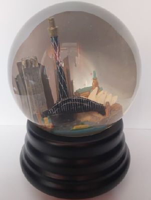 Carillon Snowglobe Palla dI Neve con Carillon Souvenir Skyline Città Sidney Carillon Snowglobe Palla dI Neve con Carillon Souvenir Skyline Città Sidney