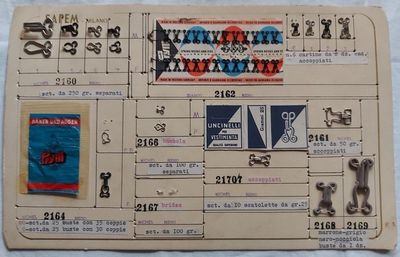 Campionario Cartella Tabella Antica Merceria SAPEM Milano Uncinelli Vestimenti 46 Pezzi Campionario Cartella Tabella Antica Merceria SAPEM Milano Uncinelli Vestimenti 46 Pezzi