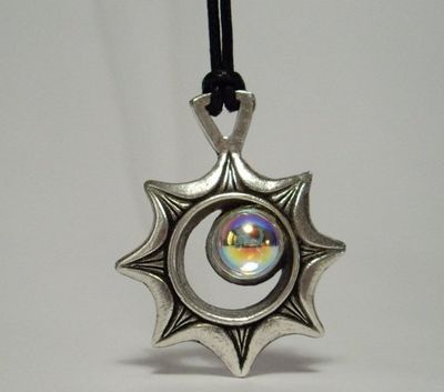 Collana Ciondolo Eclissi Pietra Centrale Colgante Eclipse Collana Ciondolo Eclissi Pietra Centrale Colgante Eclipse