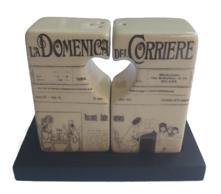 Dispenser Set Sale e Pepe La Domenica del Corriere Vintage Dispenser Set Sale e Pepe La Domenica del Corriere Vintage