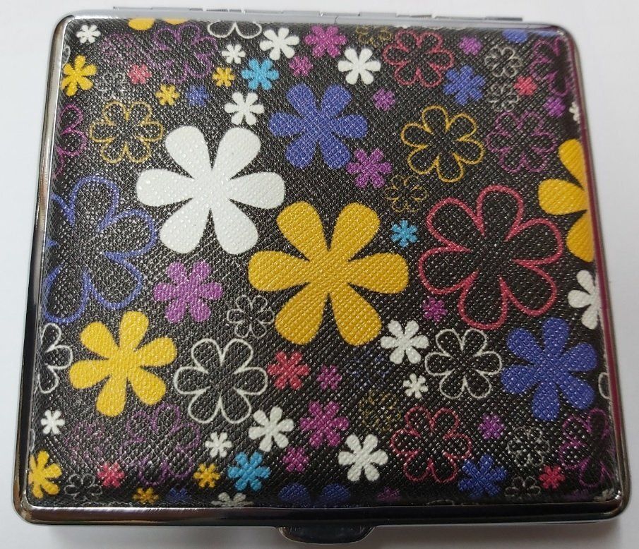 Portasigarette Wild Fire (disponibili in 4 finiture: fiori - erbe - fiori giallo bianchi - 1 stelle) Portasigarette Wild Fire (disponibili in 4 finiture: fiori - erbe - fiori giallo bianchi - 1 stelle), Disegno: Fiori