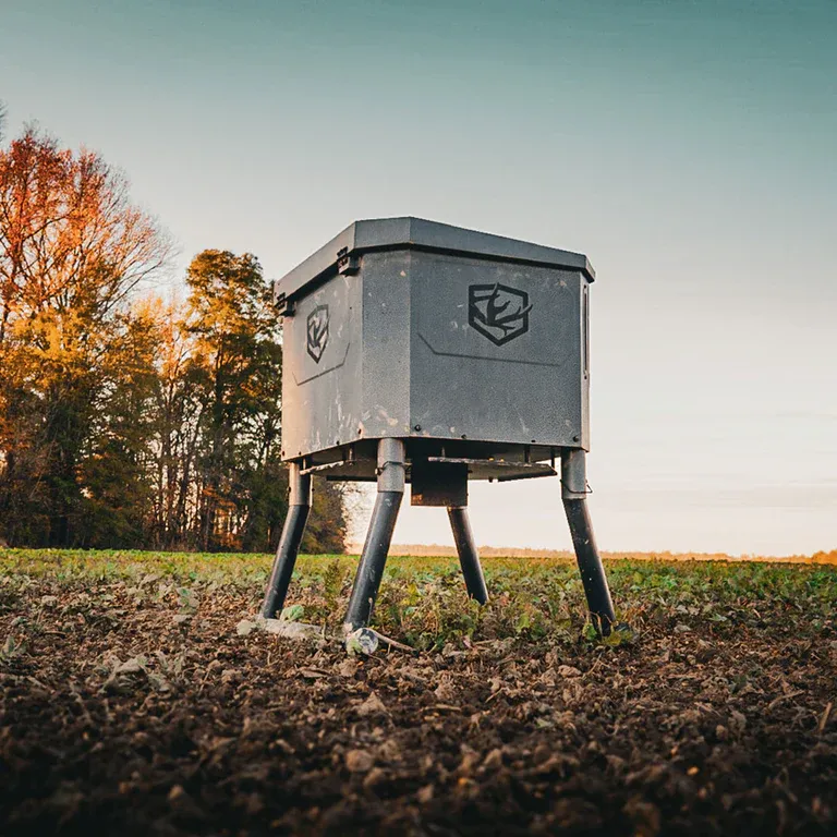 Backwoods 300# Skid Feeder Ritual