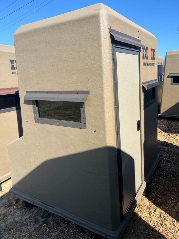 Dixie Deer Blind 2025 Model Lounger "Flip - Up" Window 4x6