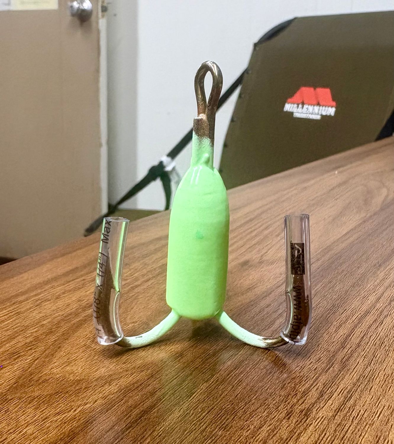 10/0 LR Treble Hook 3.0 Oz, Color: Green Glow