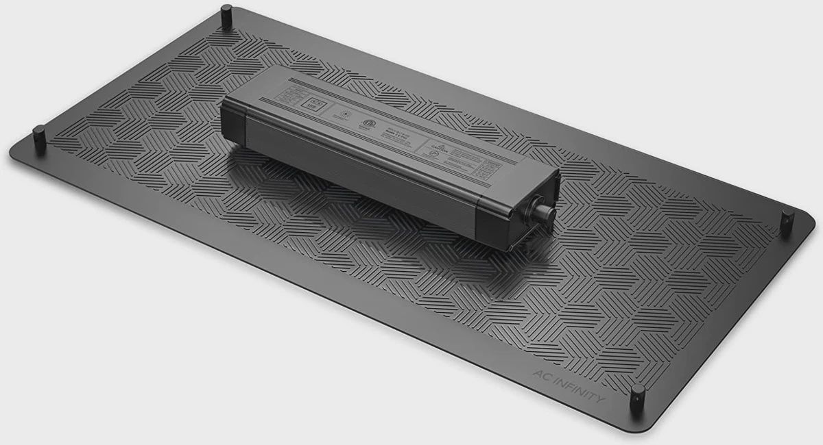 IONBOARD S24 2'x4' Coverage 200 Watt