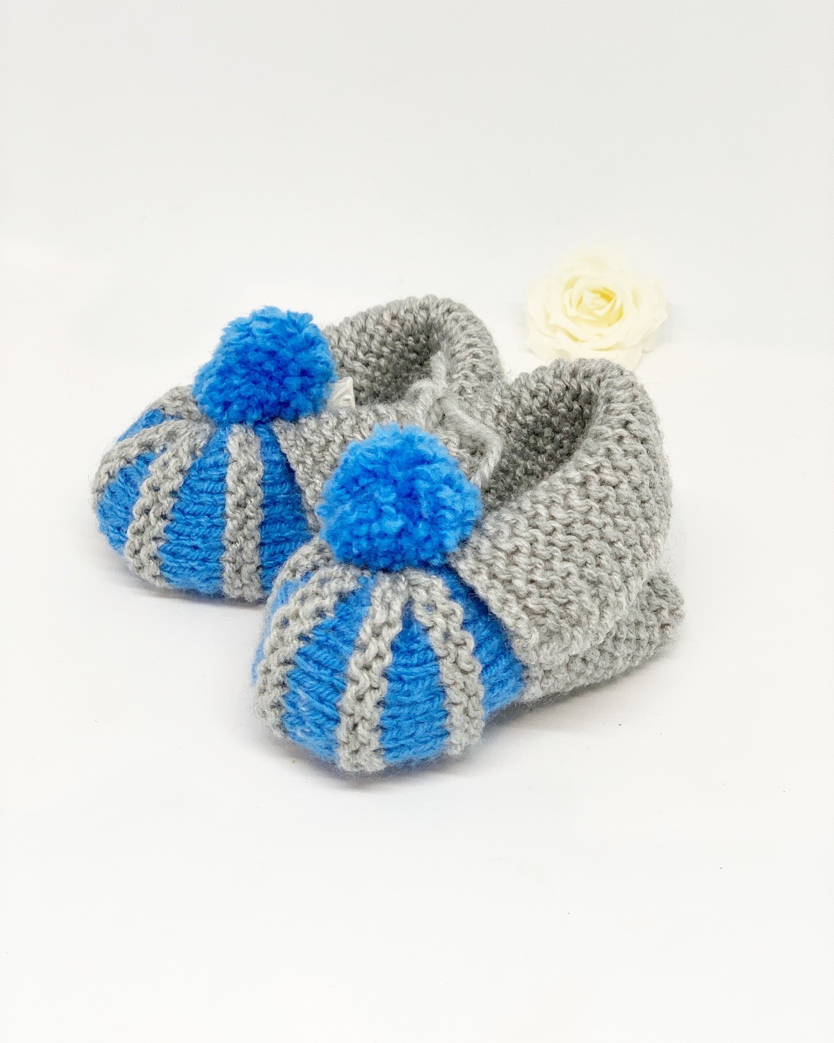 Baby Finken grau blau