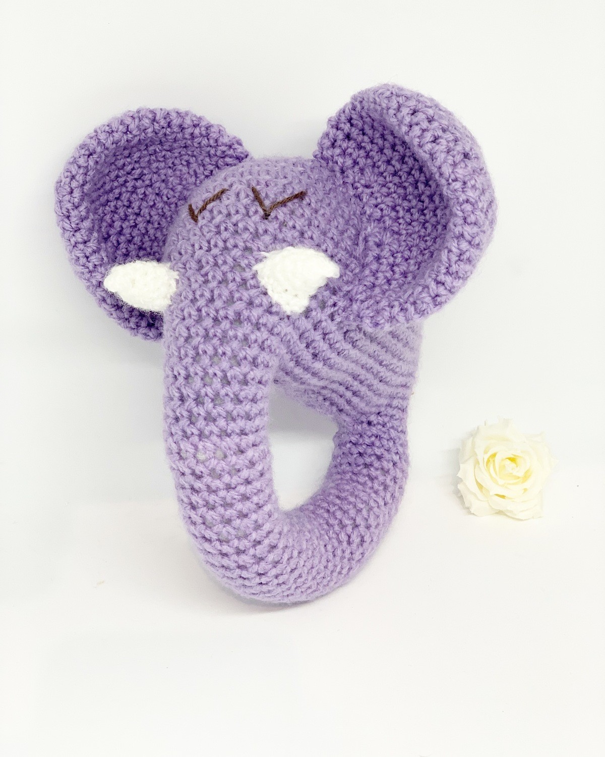 Rassel Elefant Flieder