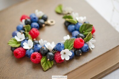Forest berries bracelet, Rustic wedding gift