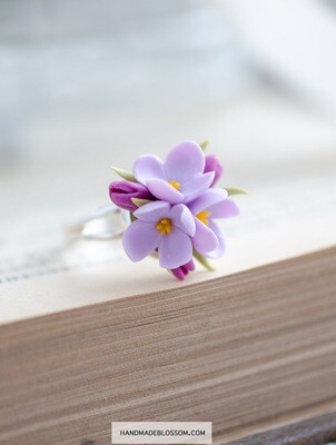 Romantic lilac ring, Tiny flower jewelry
