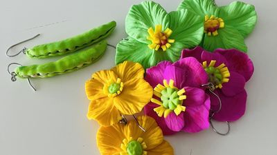Örhängen med blommor