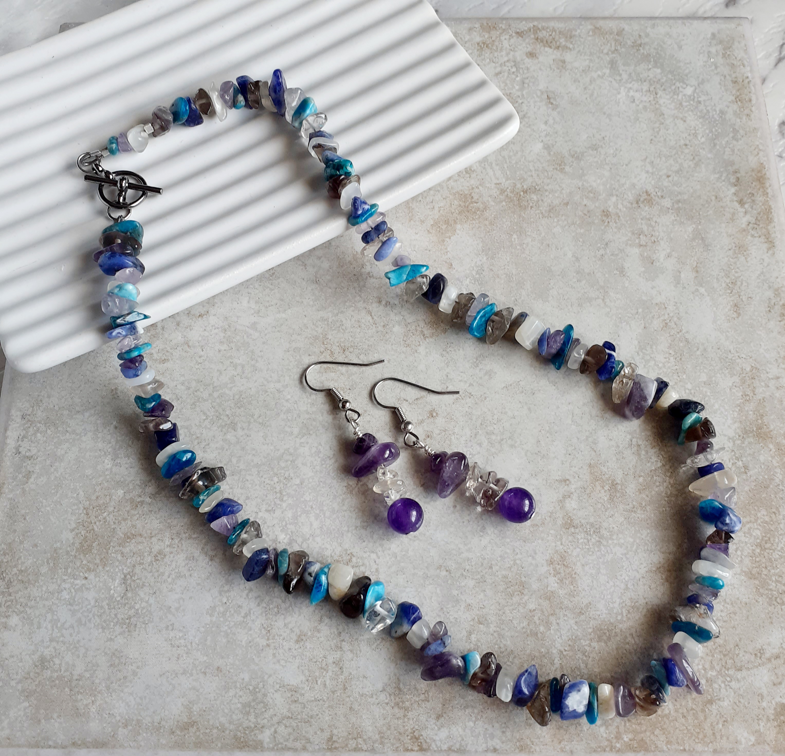 Blended Crystal Necklace Hug