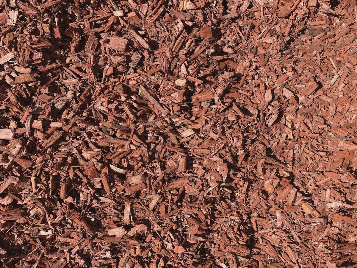 COLOUR MULCH RED 1 M3