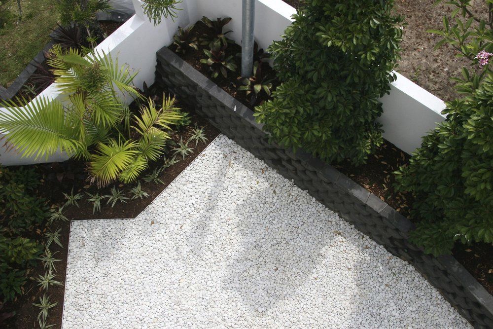 HEDGE  BLACK Heavy Duty Aluminium Garden Edging