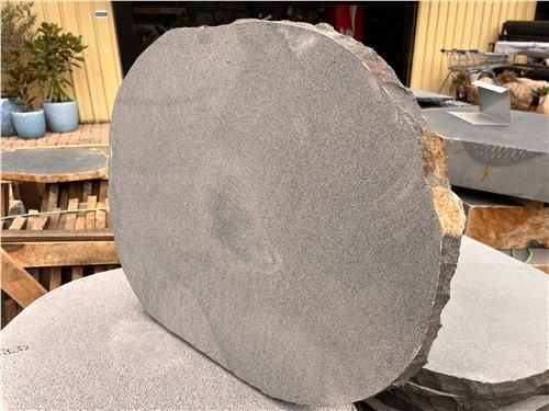Natural Bluestone Stepping Stone, Size: 800mm - 1000mm