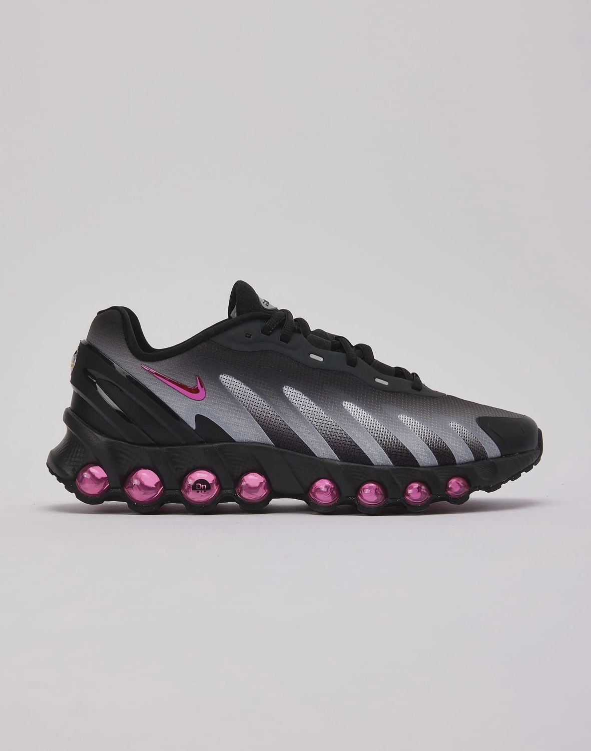 Nike air max DN8, COLOR: Black/pink/grey, Size: 8