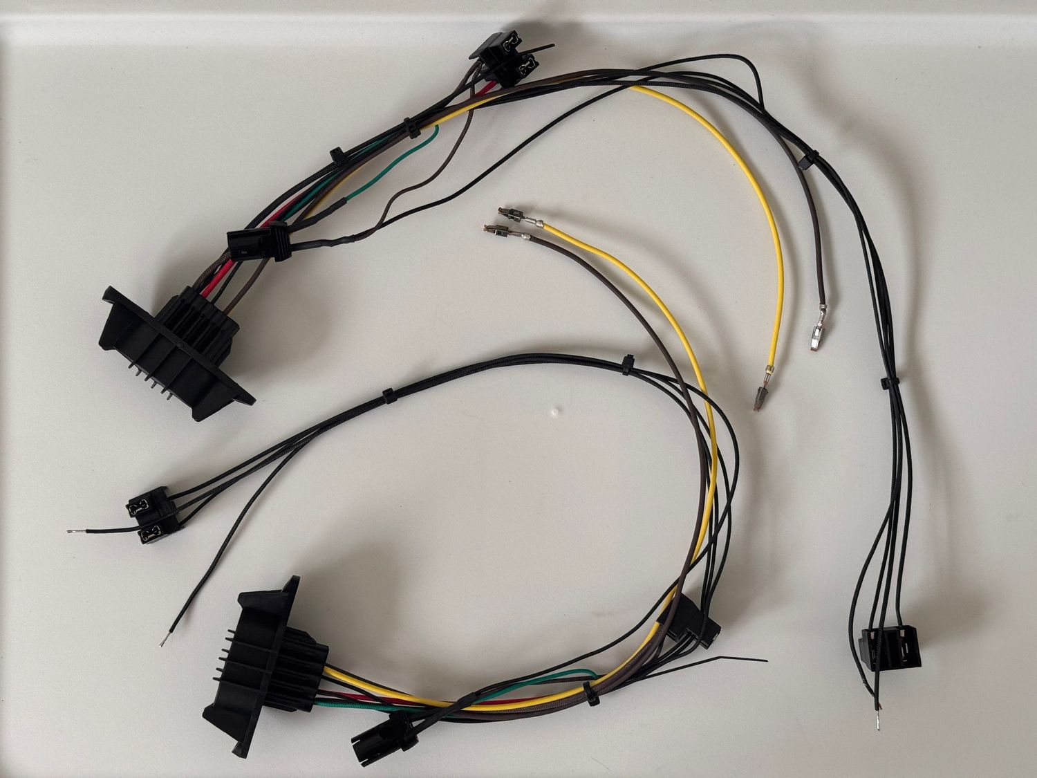 Replacement headlight harness for Porsche 996.1 and 986 litronic