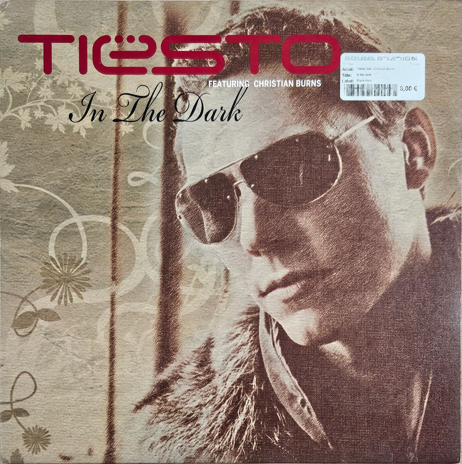 TIESTO feat. CHRISTIAN BURNS – IN THE DARK