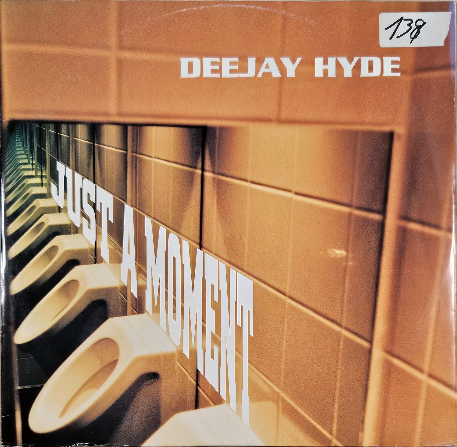 DEEJAY HYDE – JUST A MOMENT