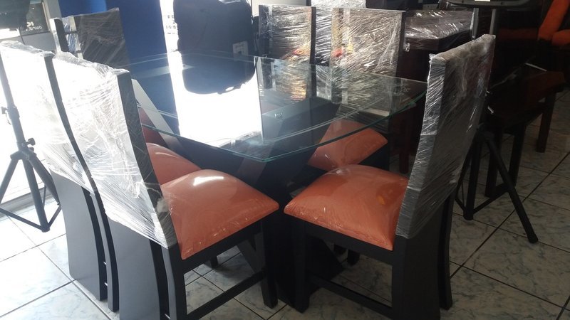 JUEGO DE COMEDOR TOKIO MESA DE VIDRIO