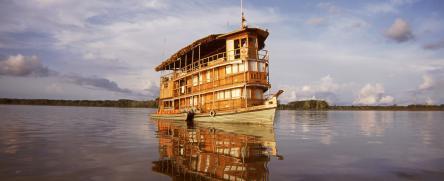 Delfin Amazon Cruises