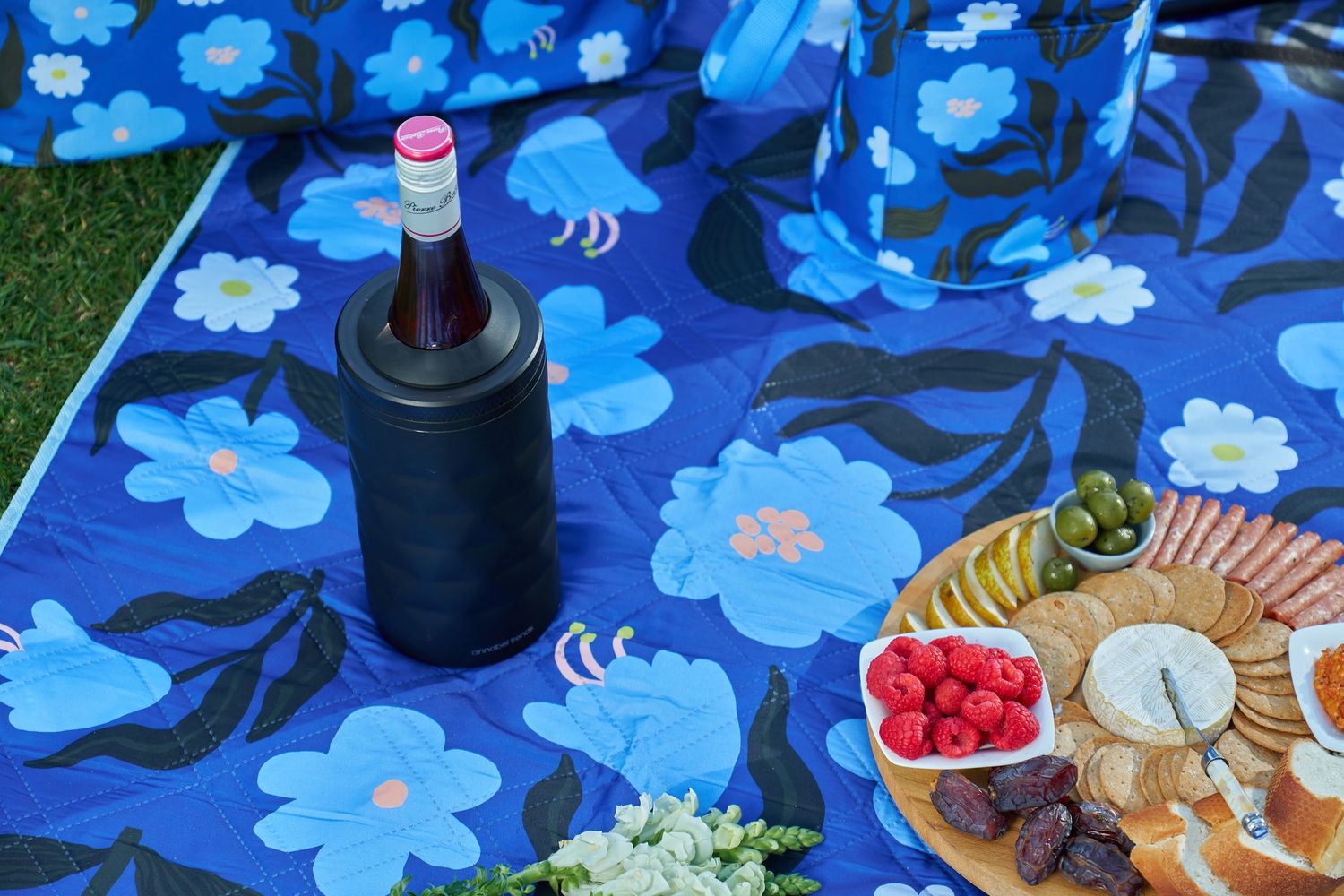 Wine Bottle Cooler Stainless - Black