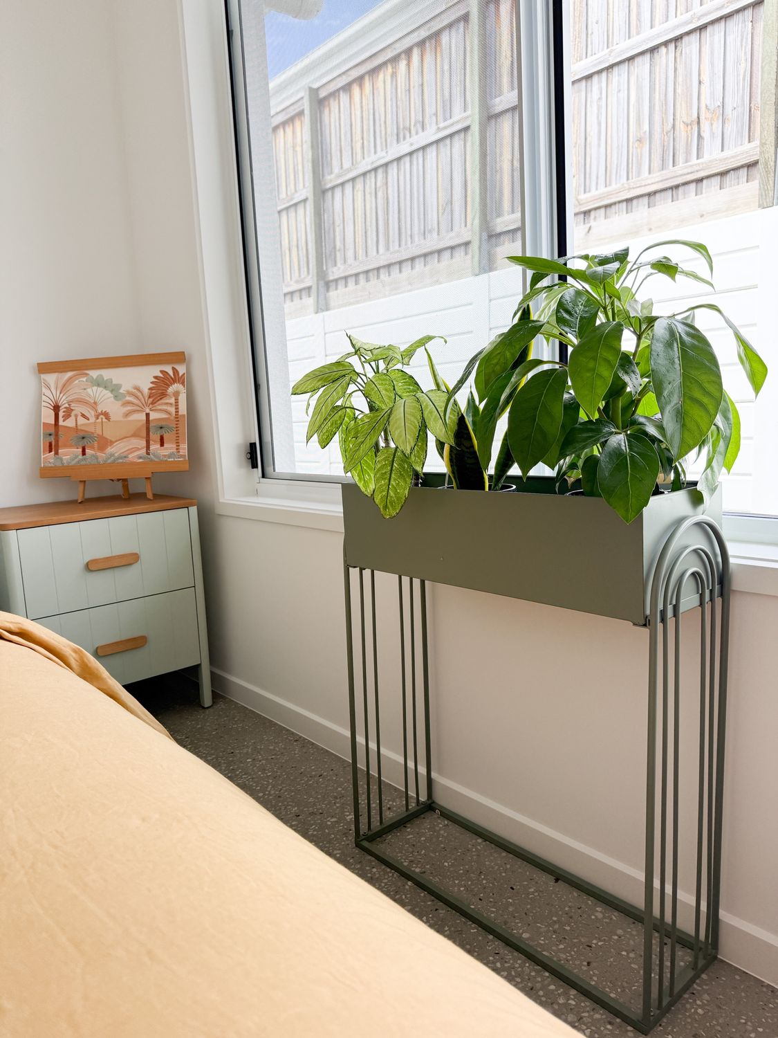 Large Metal Plant Stand - Eucalyptus Green