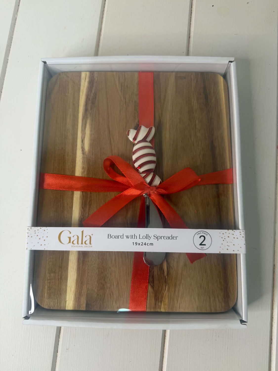 Acacia Serving Board with Lolly Spreader – 2 Piece Set
