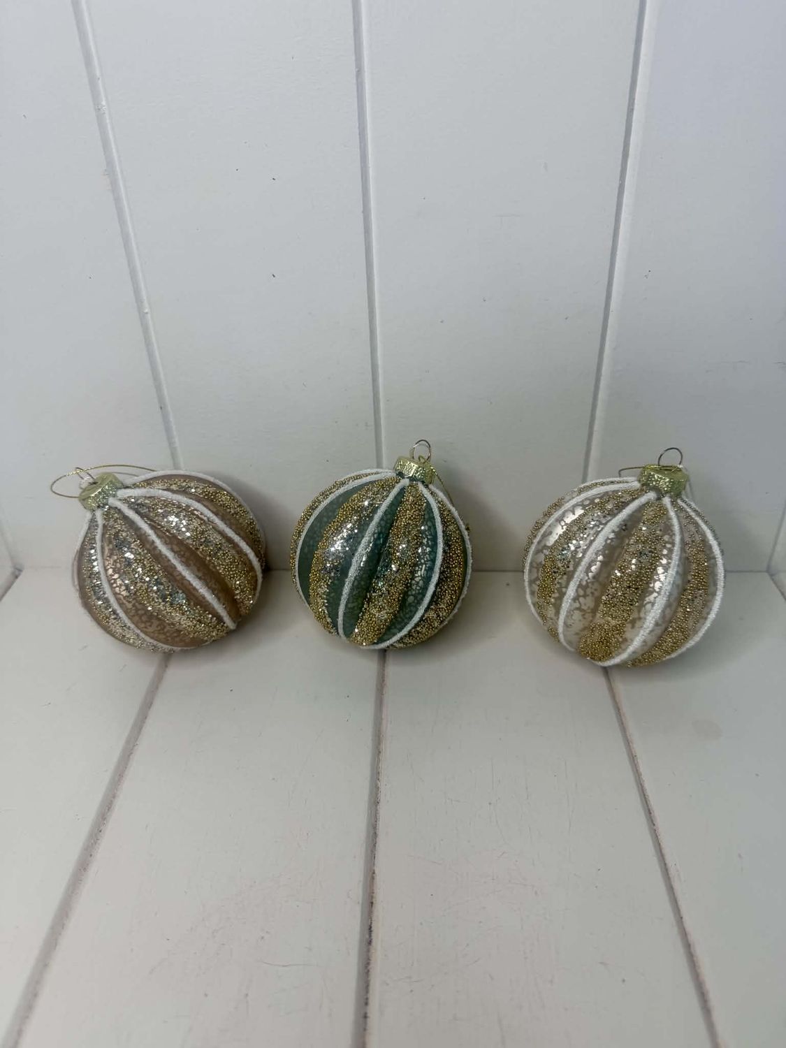 Luxe Stripe Glass Christmas Bauble – 8cm