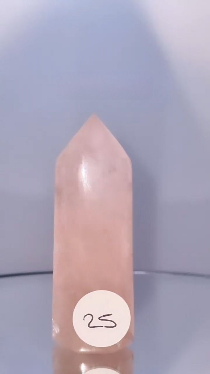 Pointe Quartz Rose Supérieure numéro 25 Pointe Quartz Rose Supérieure numéro 25