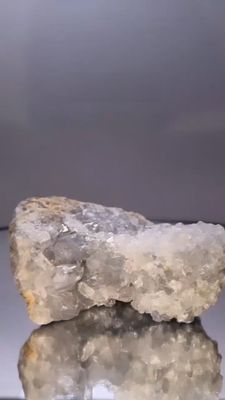 Calcite Bleue brute numéro 10 Calcite Bleue brute numéro 10