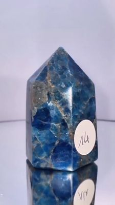 Pointe Apatite Bleue Supérieure numéro 14 Pointe Apatite Bleue Supérieure numéro 14