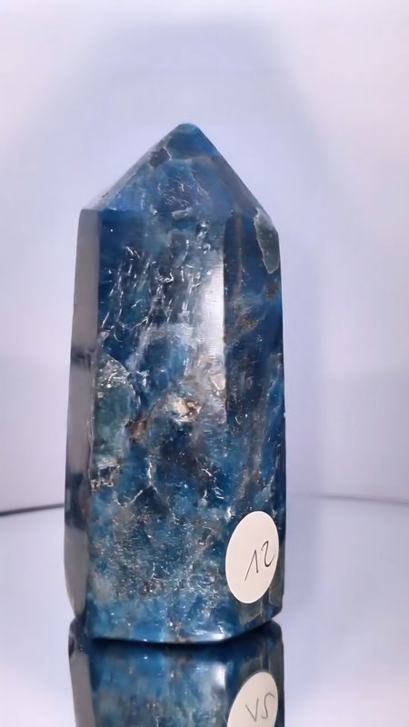 Pointe Apatite Bleue Supérieure numéro 12