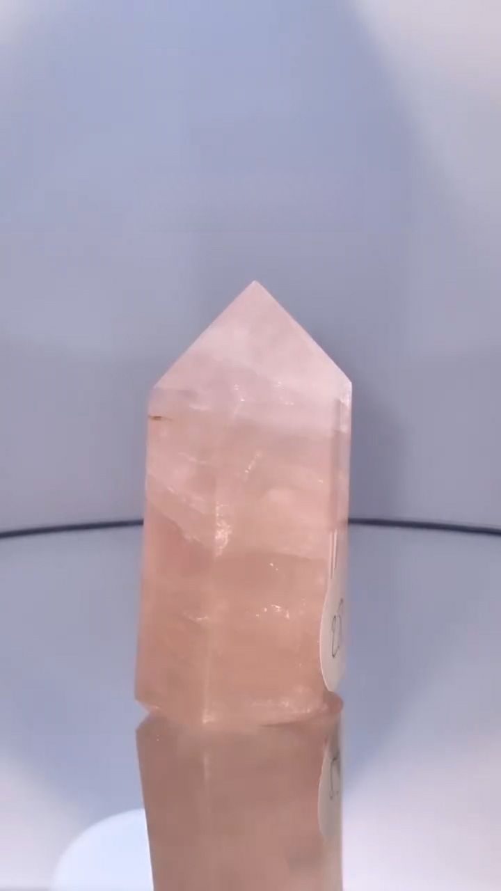 Pointe Quartz Rose Supérieure numéro 28 Pointe Quartz Rose Supérieure numéro 28