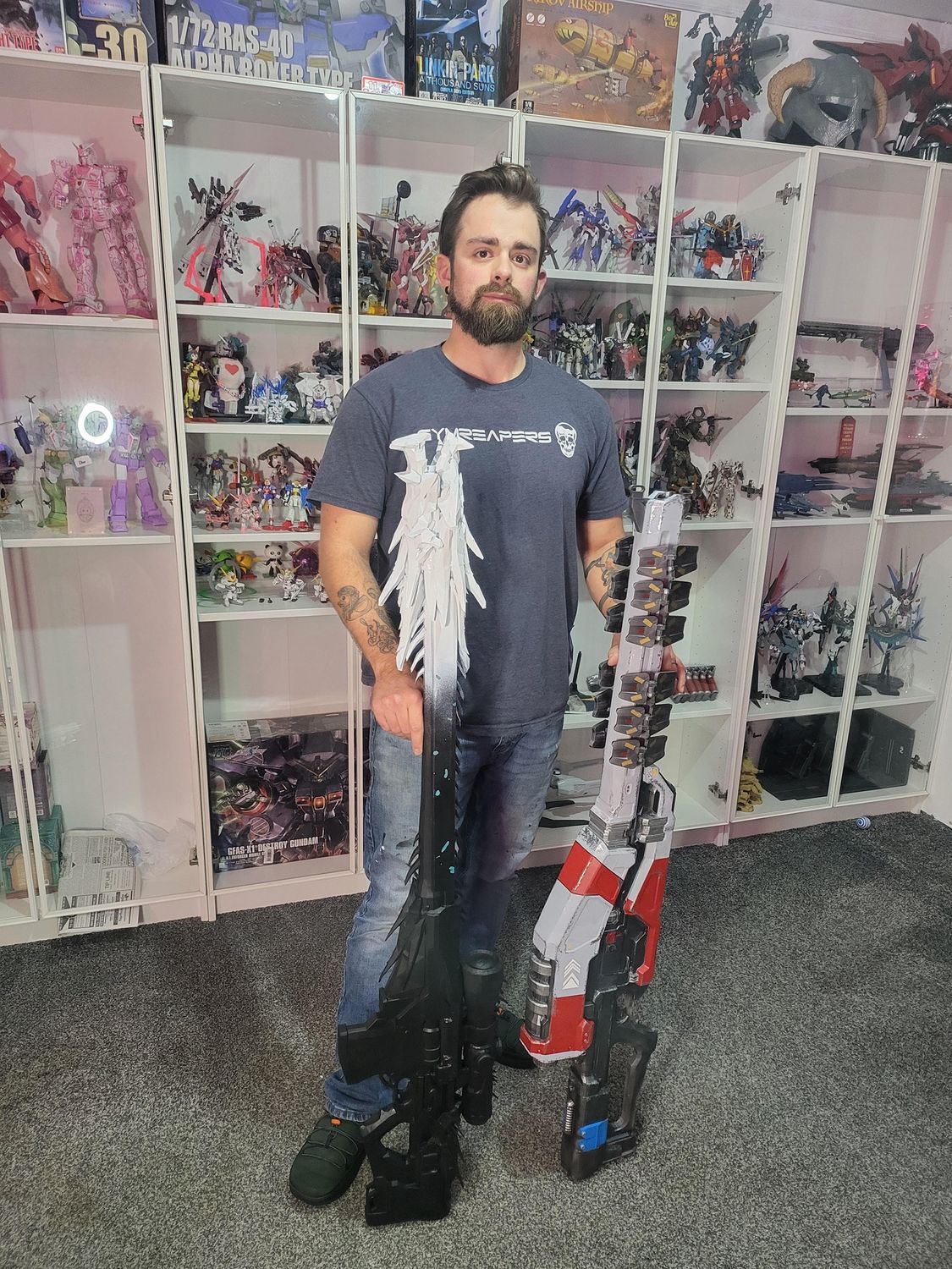 Handcrafted Full-Scale 3D-Printed “Whisper of the Worm” Fantasy Sniper Prop (Chilli_Builds)