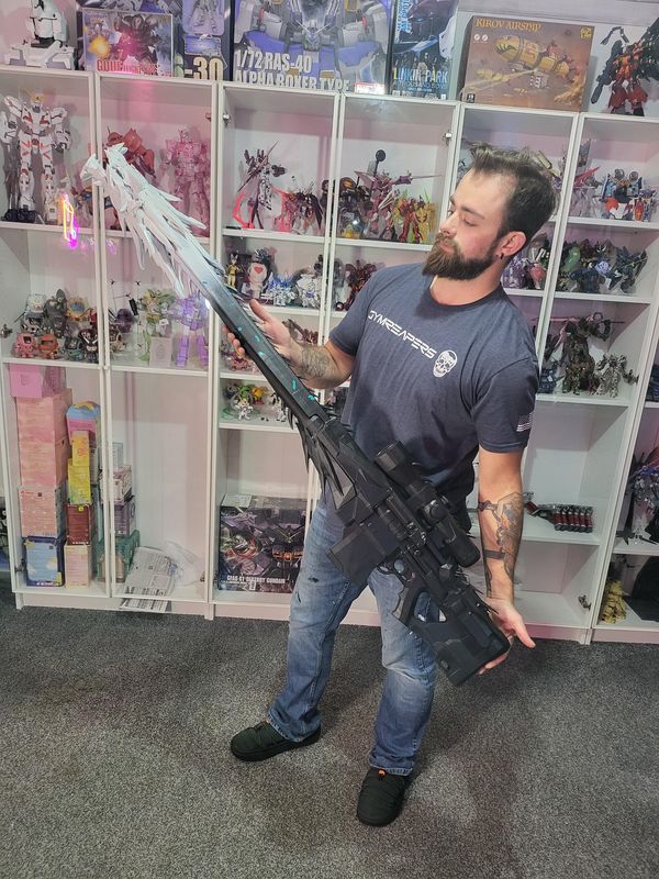 Handcrafted Full-Scale 3D-Printed “Whisper of the Worm” Fantasy Sniper Prop (Chilli_Builds)