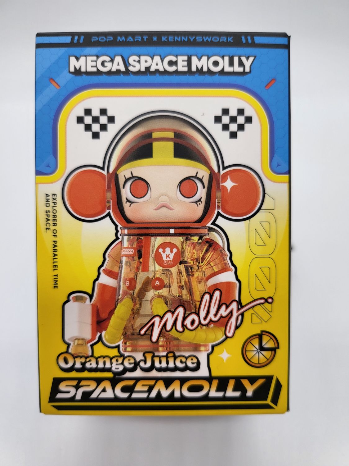 POP MART MEGA Space Molly – Orange Juice Blind Box (Single)