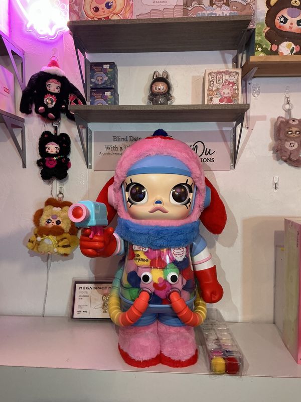 POP MART MEGA SPACE MOLLY 1000% — Jon Burgerman Edition