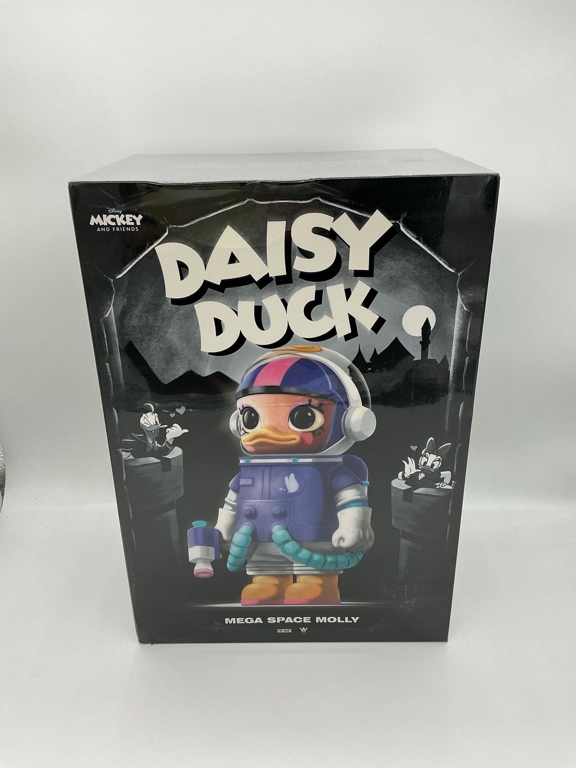 POP MART × Disney – Daisy Duck Mega Space Molly 400% Figure (Brand New / Sealed)