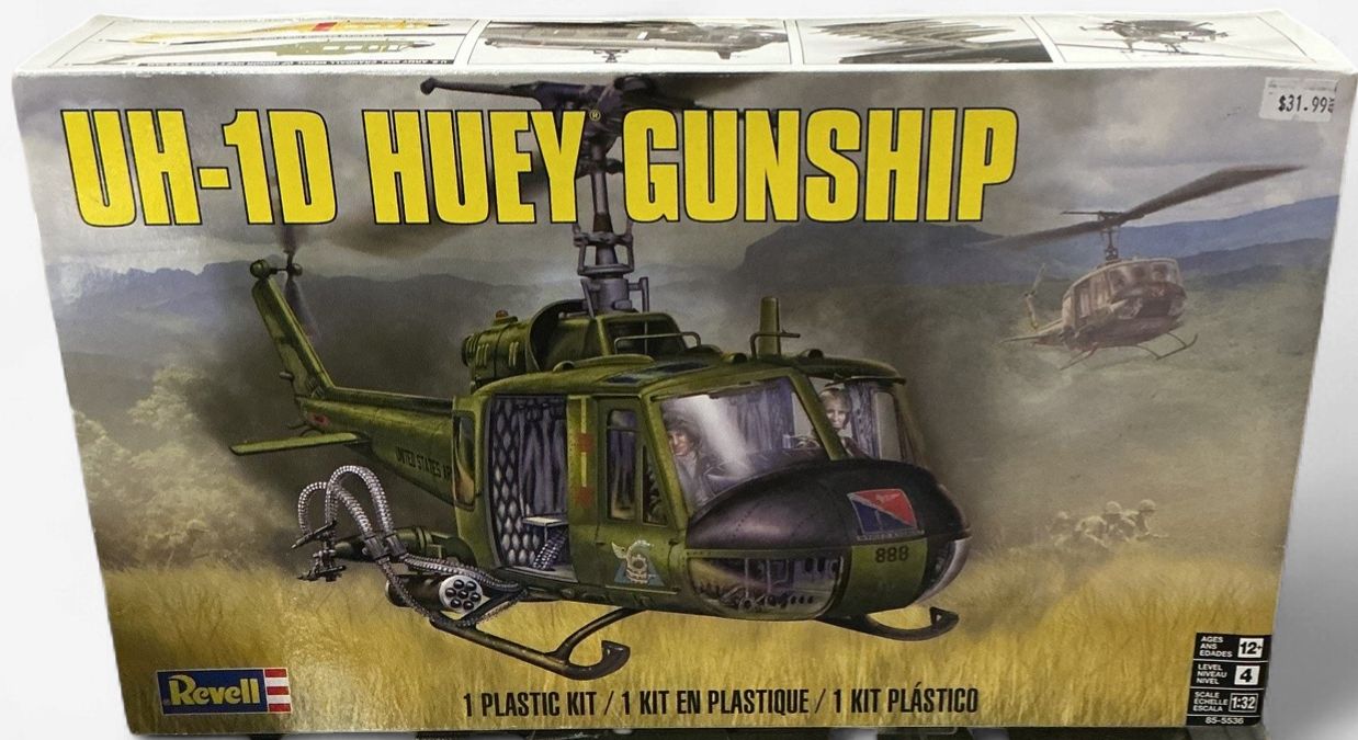 UH-1D Huey Gunship 1/32 Scale Helicopter Model Kit – Revell