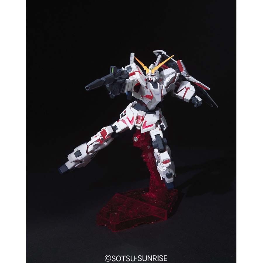 BANDAI HOBBY HGUC: GUNDAM UC: UNICORN GUNDAM (DESTROY MODE)
