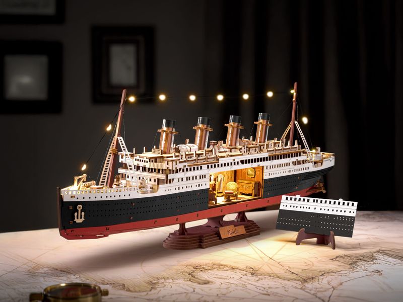 Rolife 3D Puzzle Creation Set: 1912 - Eternal Atlantic Voyager: