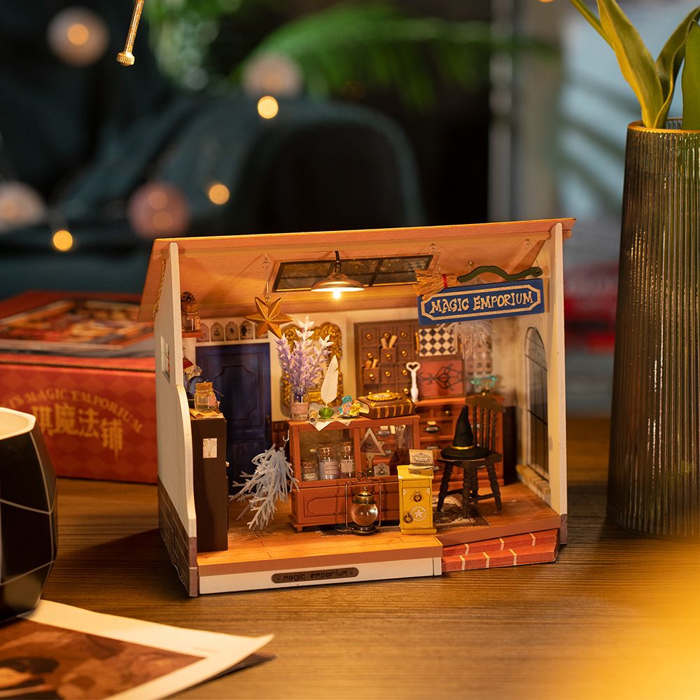 Rolife Mystic Archives Series: Kiki’s Magic Emporium