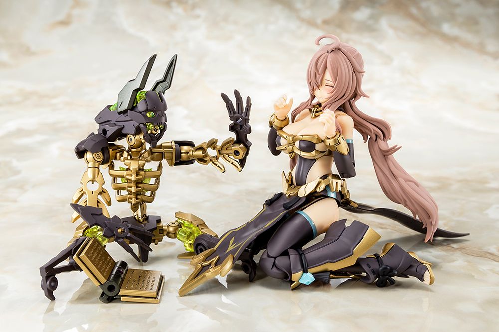 Megami Device: AUV TSUKUYOMI FABULOUS Model Kit