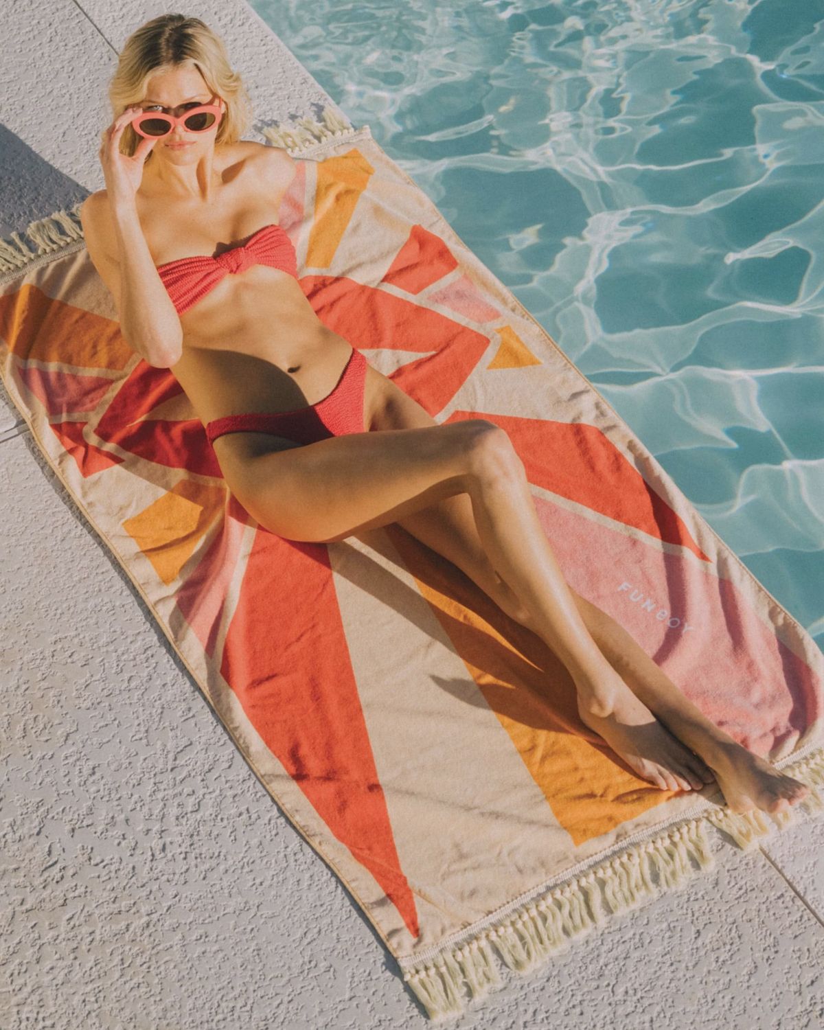 Disco Shag Lip Towel