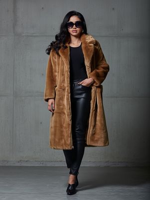 Long Soft-Fur Coat in Caramel – Luxury Winter Collection