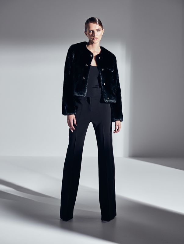 Jacket in Schwarz – Luxury Winter Edition