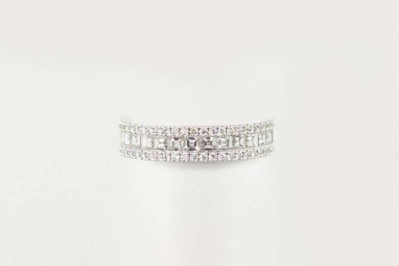 Ring White Gold with Baguette