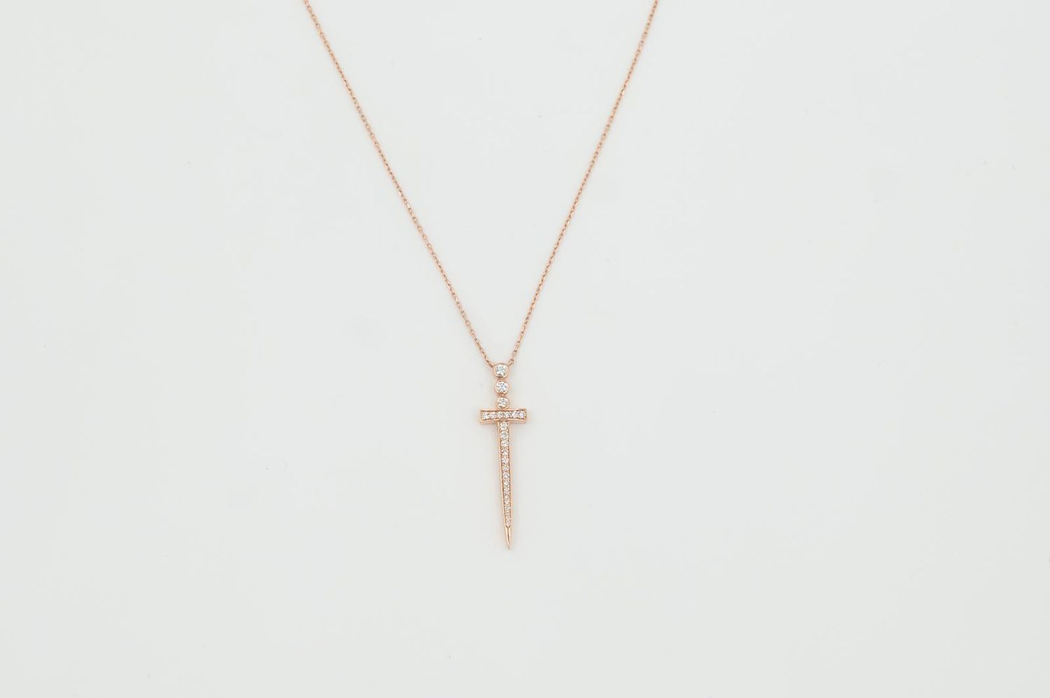 Necklace Dagger with Diamonds