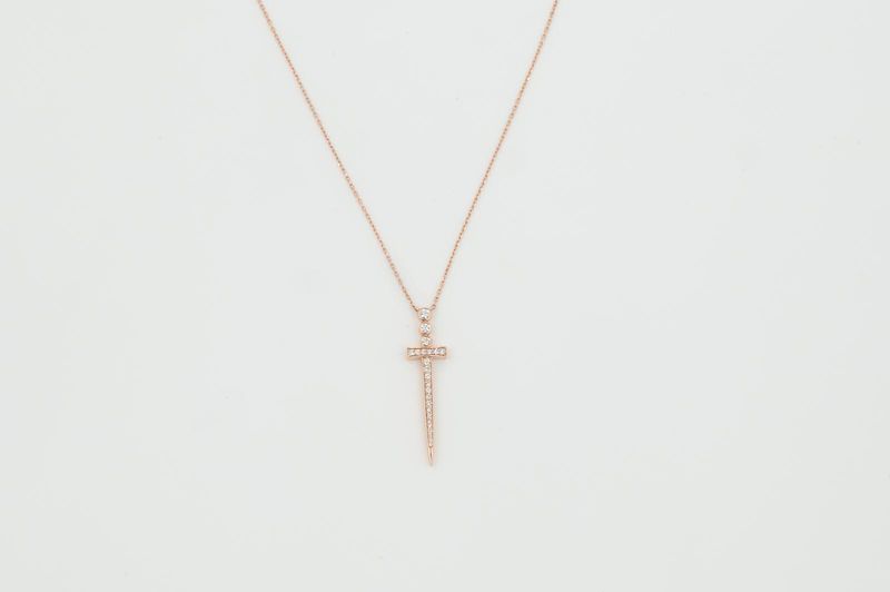 Necklace Dagger with Diamonds